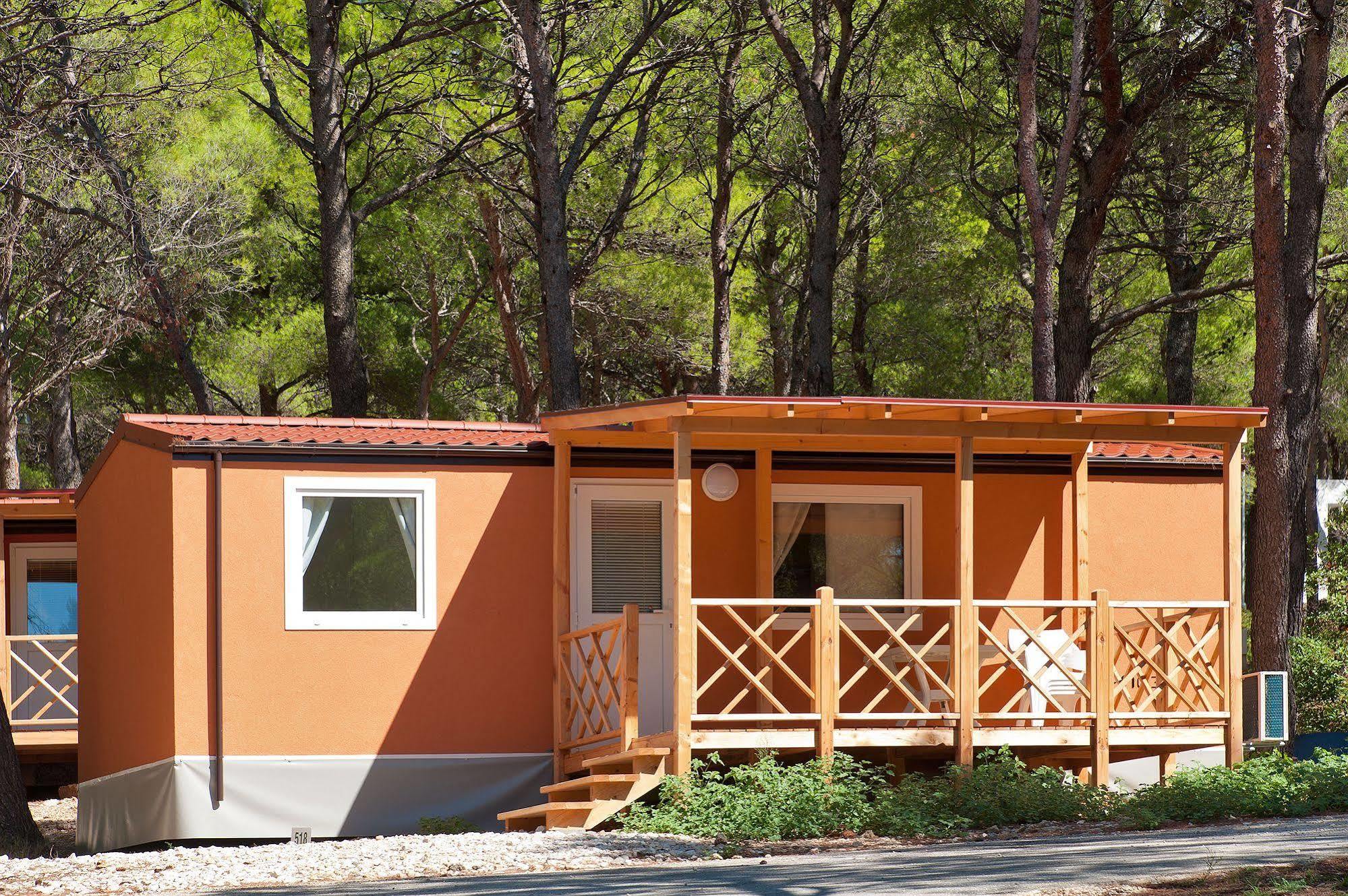 Mobile Homes Basko Polje Campground Baska Voda Luaran gambar