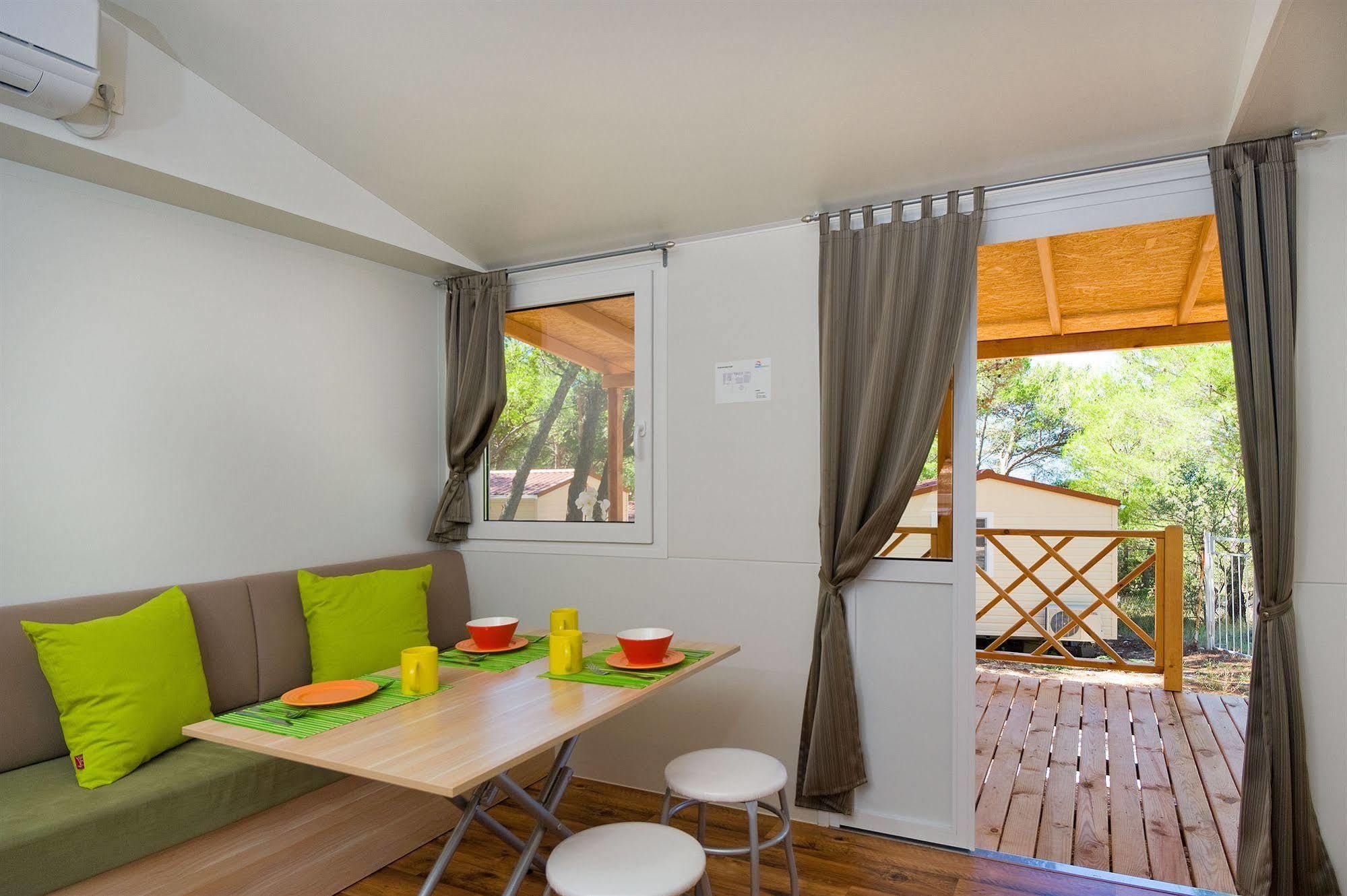 Mobile Homes Basko Polje Campground Baska Voda Luaran gambar