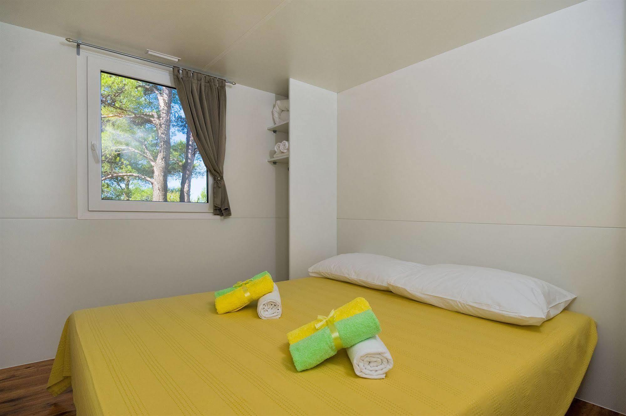 Mobile Homes Basko Polje Campground Baska Voda Luaran gambar
